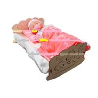 Сборная деревянная модель со спальным набором "Кроватка для пупсов"