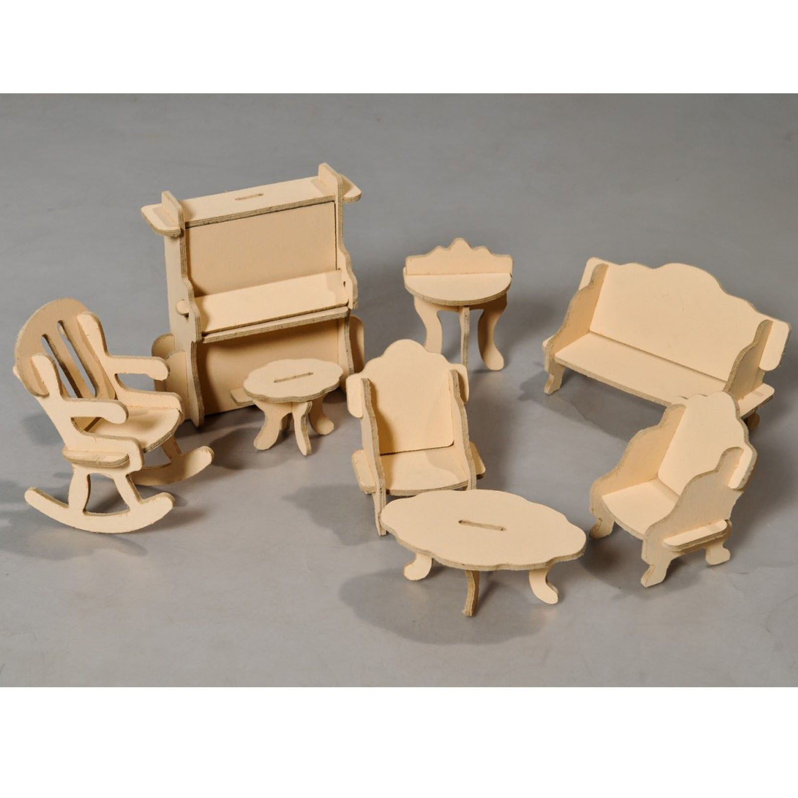 Стол и стулья для кукол из дерева