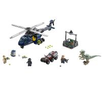 Конструктор LEGO "Мир Юрского периода" - Погоня за Блю на вертолете