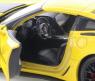 Коллекционная модель автомобиля Chevrolet Corvette, желтая, 1:24