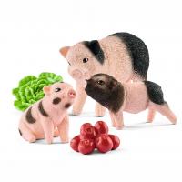 Набор фигурок "На ферме" - Мама свинья с поросятами